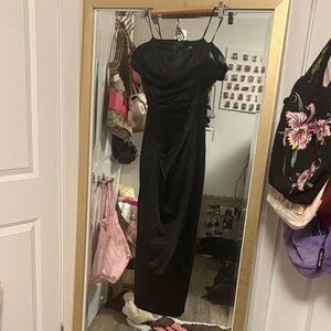 Elegant Black Evening Dress Aritzia